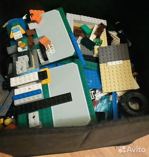 Lego коробка разных конструкторов