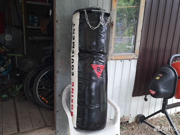 Боксерская груша подвесная