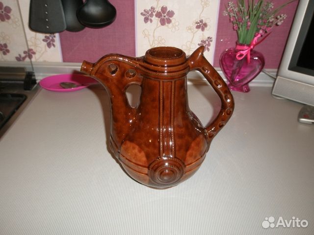 Тёрка, глиняный сервиз, лопатки и половники