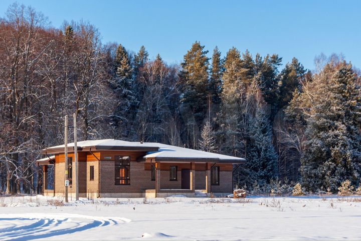 Коттедж 147 м² на участке 12,8 сот.