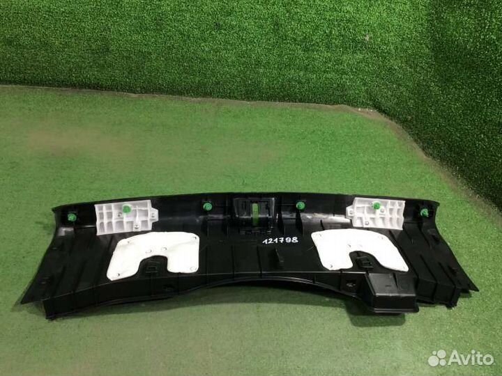 Накладка замка багажника Honda Accord CR6 LFA 2013