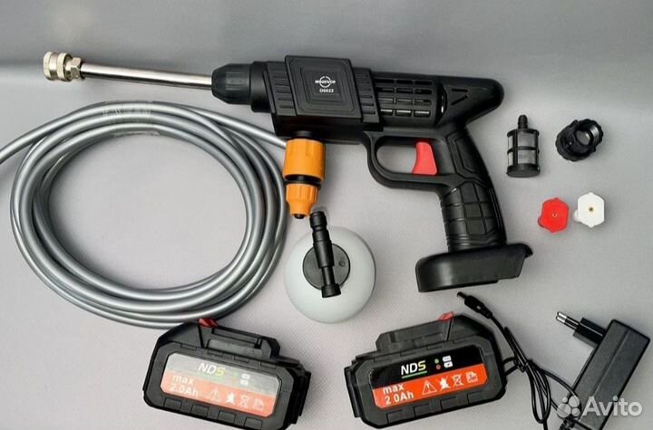 Акамуляторная мойка высокого давления