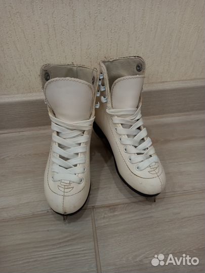 Коньки фигурные 28 размер