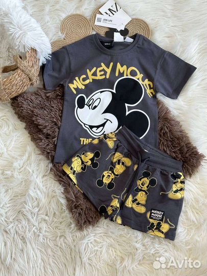 Костюм на мальчика zara