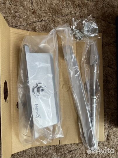 Доводчик дверной Metro