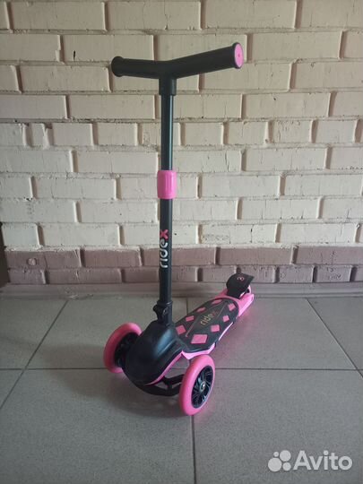 Самокат детский трехколесный