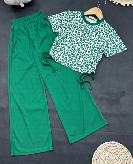 Летний костюм для девочки двойка