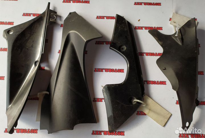 Накладка пластиковая Yamaha YZF-R1 YZF-R6