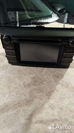 Штатная магнитола toyota RAV 4 2014 год