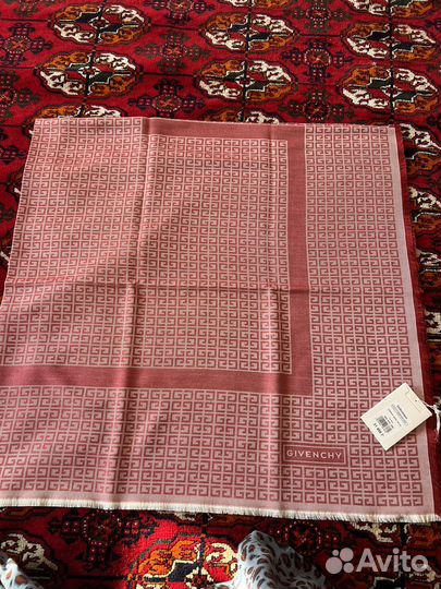 Платок givenchy
