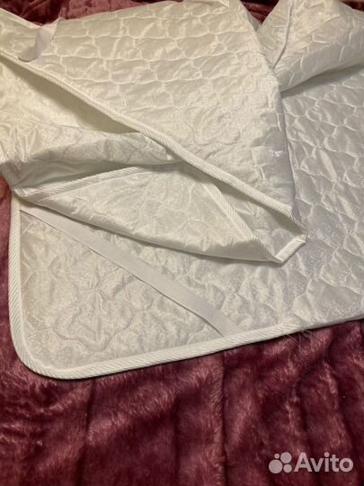 Чехол наматрасник на кровать