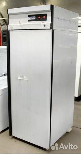 Холодильный шкаф