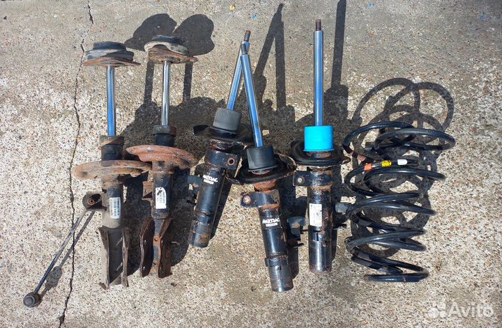 Амортизатор передний Форд Фокус 3,Лада Веста