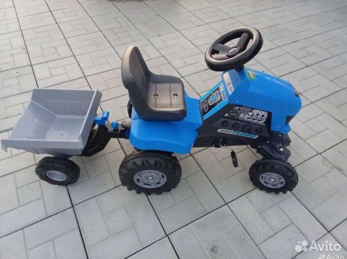 Детский веломобиль трактор с прицепом