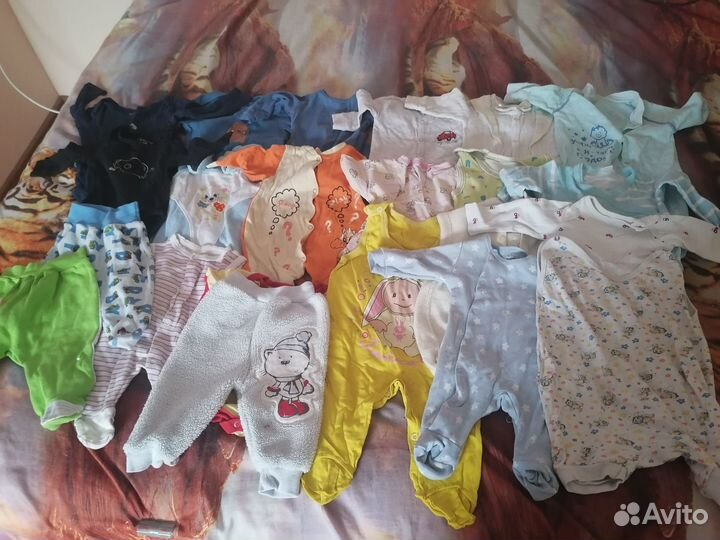 Продам детские вещи