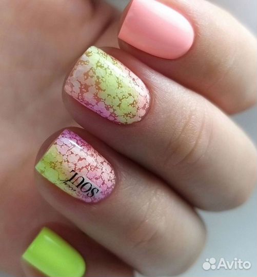 Маникюр, покрытие гель-лак, наращивание ногтей