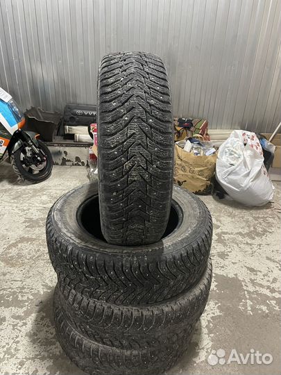 Nokian Tyres Hakkapeliitta 8 SUV 225/65 R17