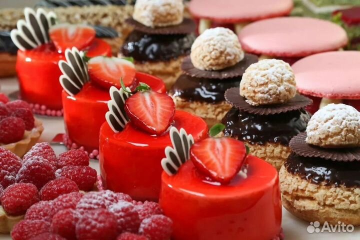 Продавец в кондитерский отдел Новоселов33г