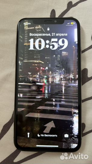 iPhone X, 64 ГБ