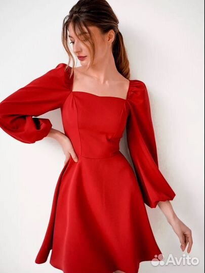 Вечернее красное платье