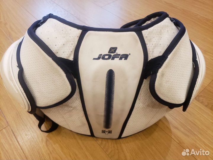 Нагрудник хоккейный