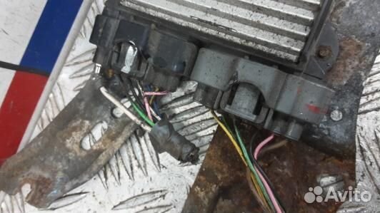 Блок управления форсунками toyota avensis T27 (BEA