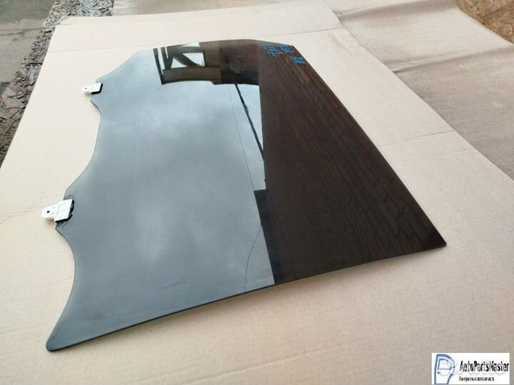 Стекло задней правой двери Nissan X-Trail 32