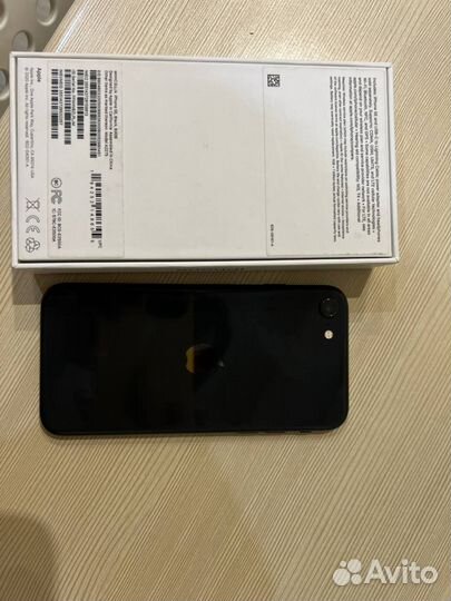 iPhone SE (2020), 64 ГБ