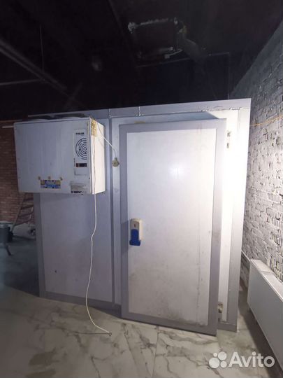 Монтаж холодильных камер