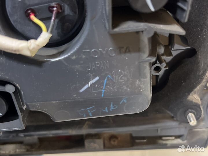 Lexus Lx570 Фонарь правый задний