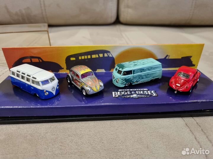 Hot wheels 100 collectibles set