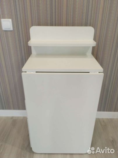 Маникюрный стол складной