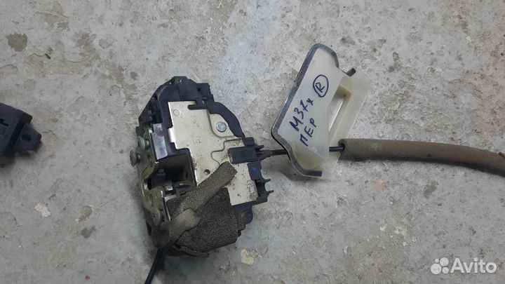 Передний правый замок Инфинити m37x Y51
