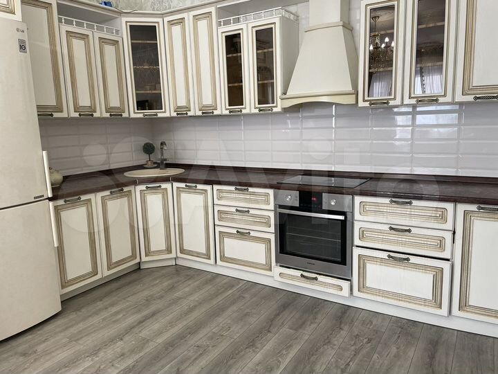 2-к. квартира, 68,4 м², 5/17 эт.