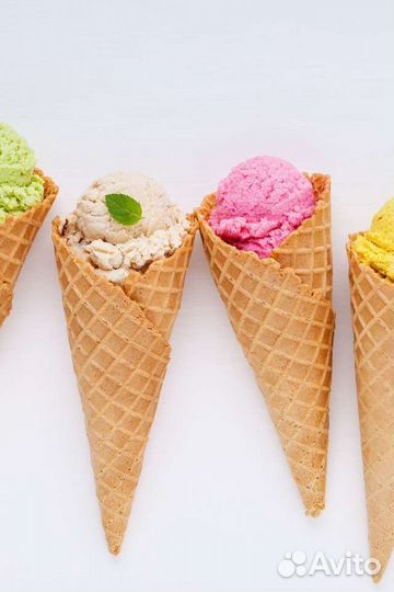 Продавец мягкого мороженого