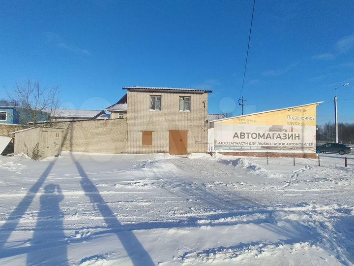 Здание, 330 м²