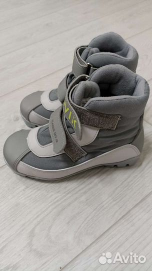 Лыжные ботинки новые 34