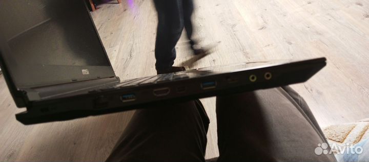 Игровой ноутбук msi 17 3