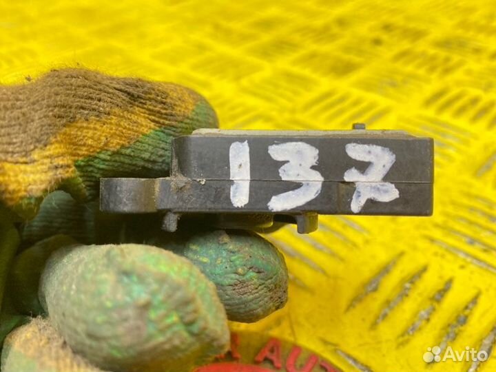 Датчик положения дроссельной заслонки Opel