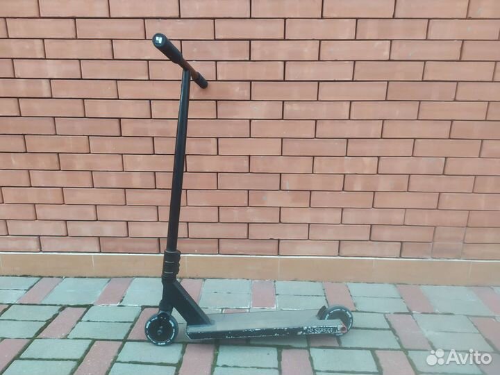 Трюковой самокат