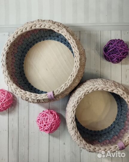 Вязаные корзинки ручной работы