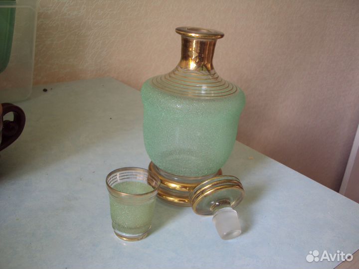 Кружки керамические и много другой посуды