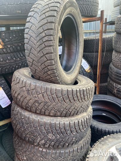 Michelin X-Ice North 4 195/65 R15