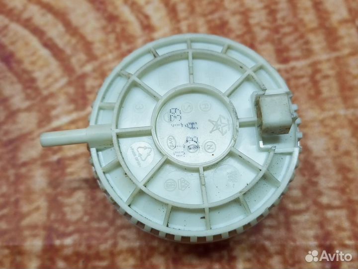 Прессостат стир маш Electrolux 124390580-121/03