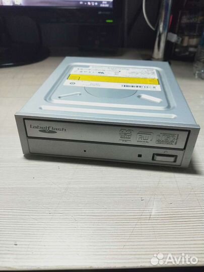 Мышь компьютерная, клавиатура, DVD привод