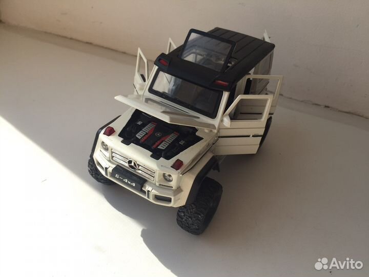 Игрушка машинка железная G-Class