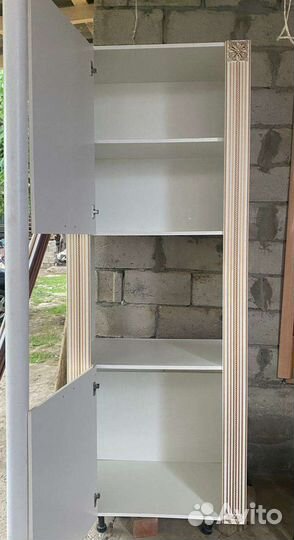 Кухарни шкаф