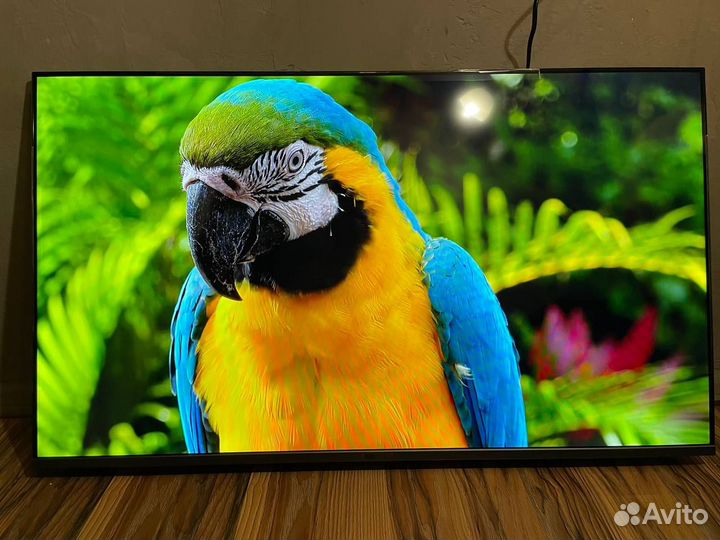 Samsung SMART Tv 43 Диагональ 109 см. Новый