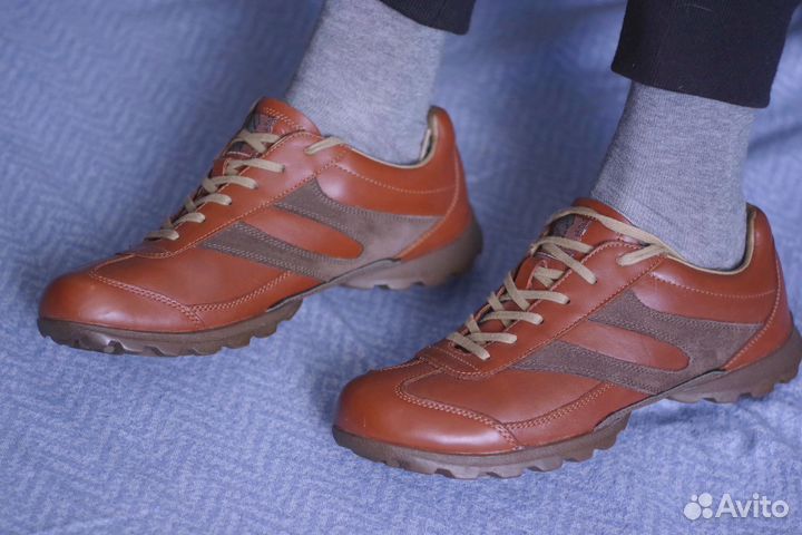 Новые английские.кроссовки из натур.кожи Next р.41