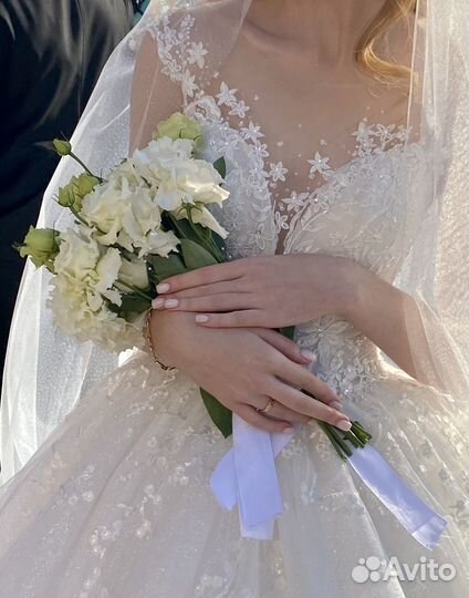 Свадебное платье naviblue bridal